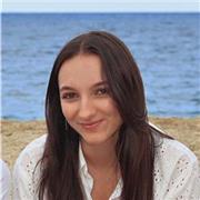 Besoin d'aide pour de l'aide aux devoirs ou en maths ? À 20 ans et avec un bac mention bien en spécialité maths, je peux t'aider !